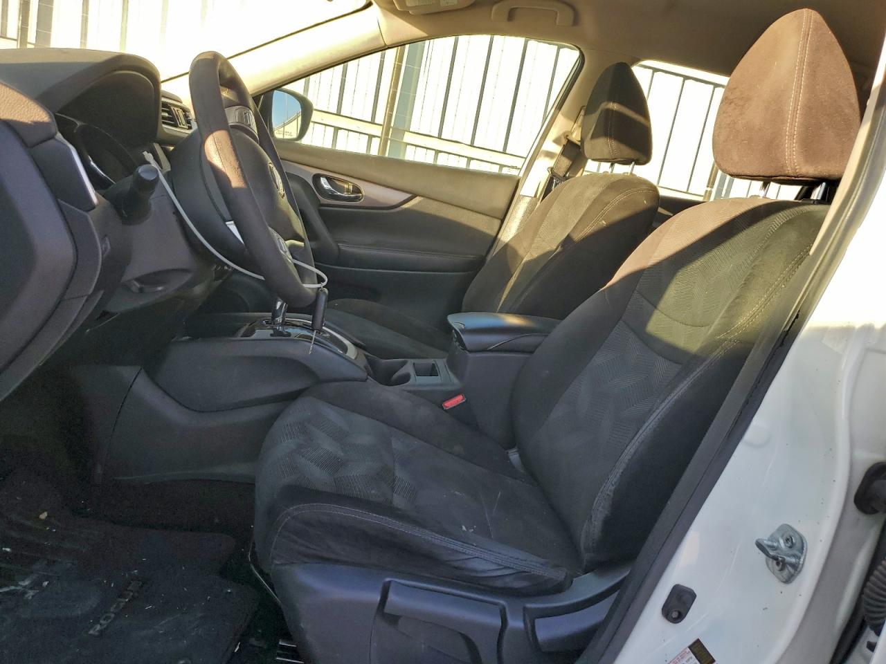 2016 NISSAN ROGUE S photo 7