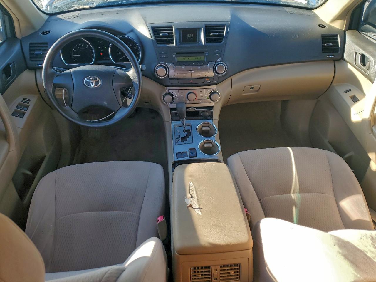 2010 TOYOTA HIGHLANDER photo 8