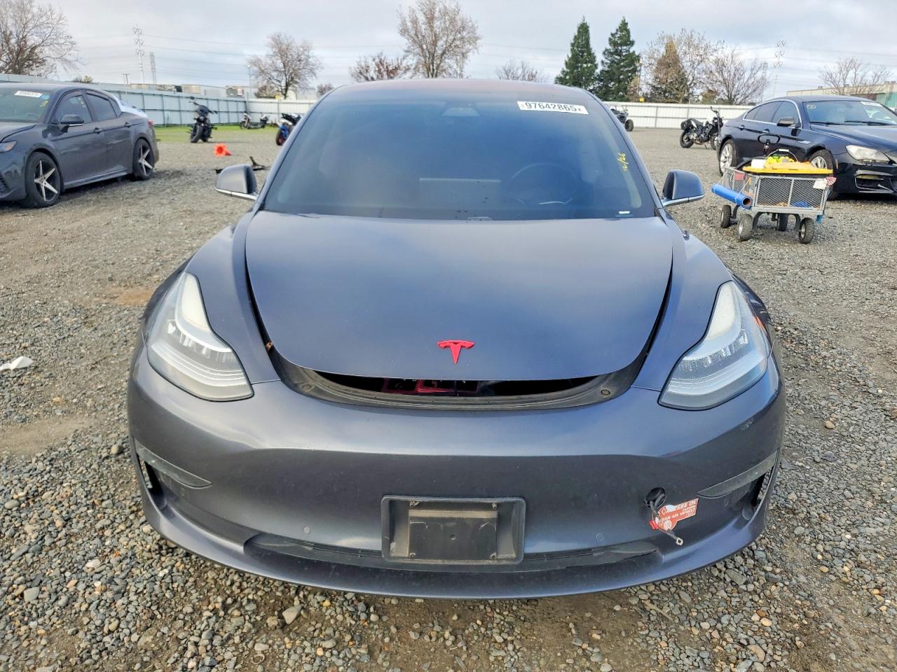 2018 TESLA MODEL 3 photo 5