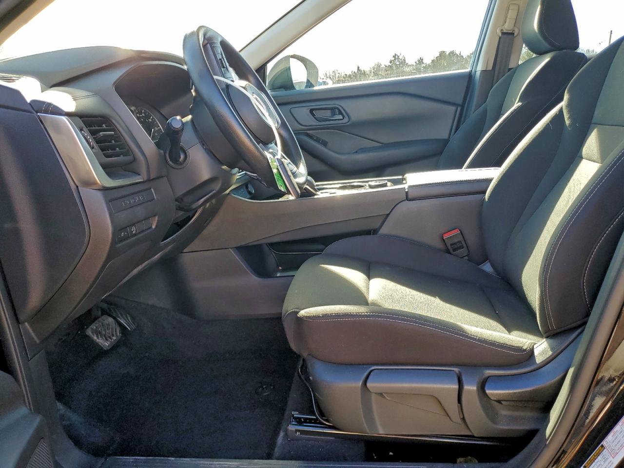 2024 NISSAN ROGUE S photo 7