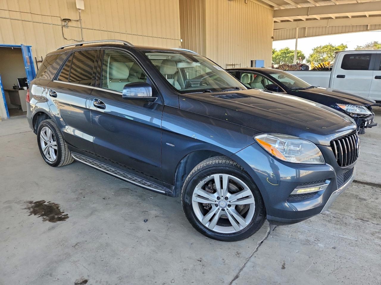 2012 MERCEDES-BENZ ML 350 BLUETEC photo 4