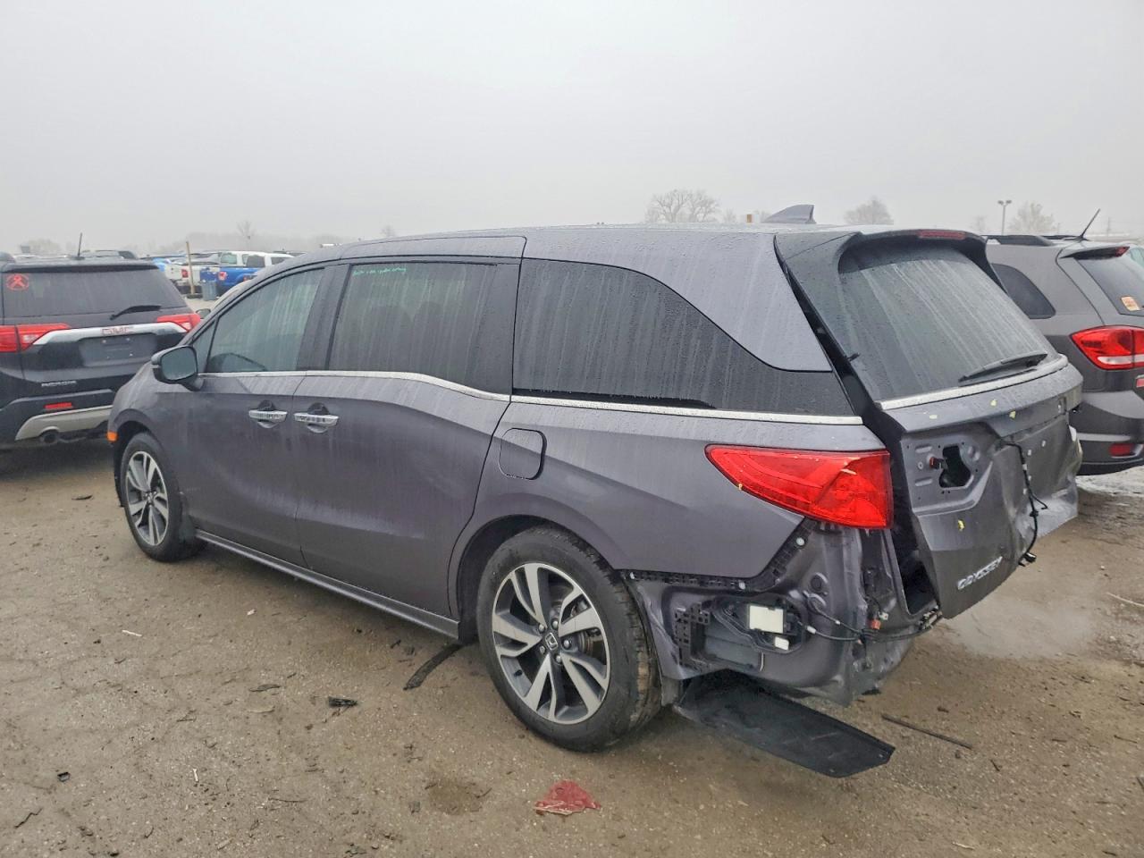 2024 HONDA ODYSSEY TOURING photo 2