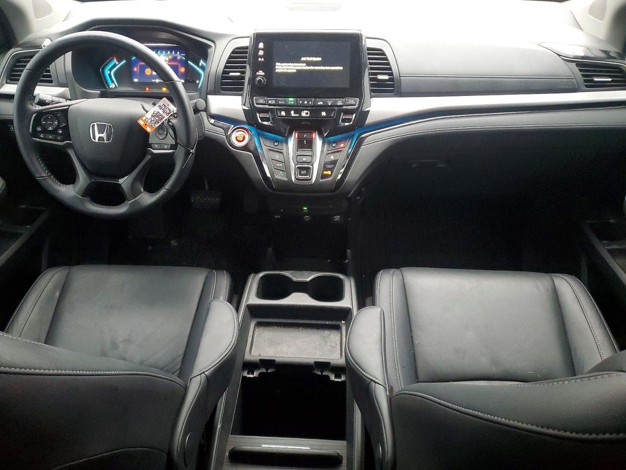 2024 HONDA ODYSSEY TOURING photo 8