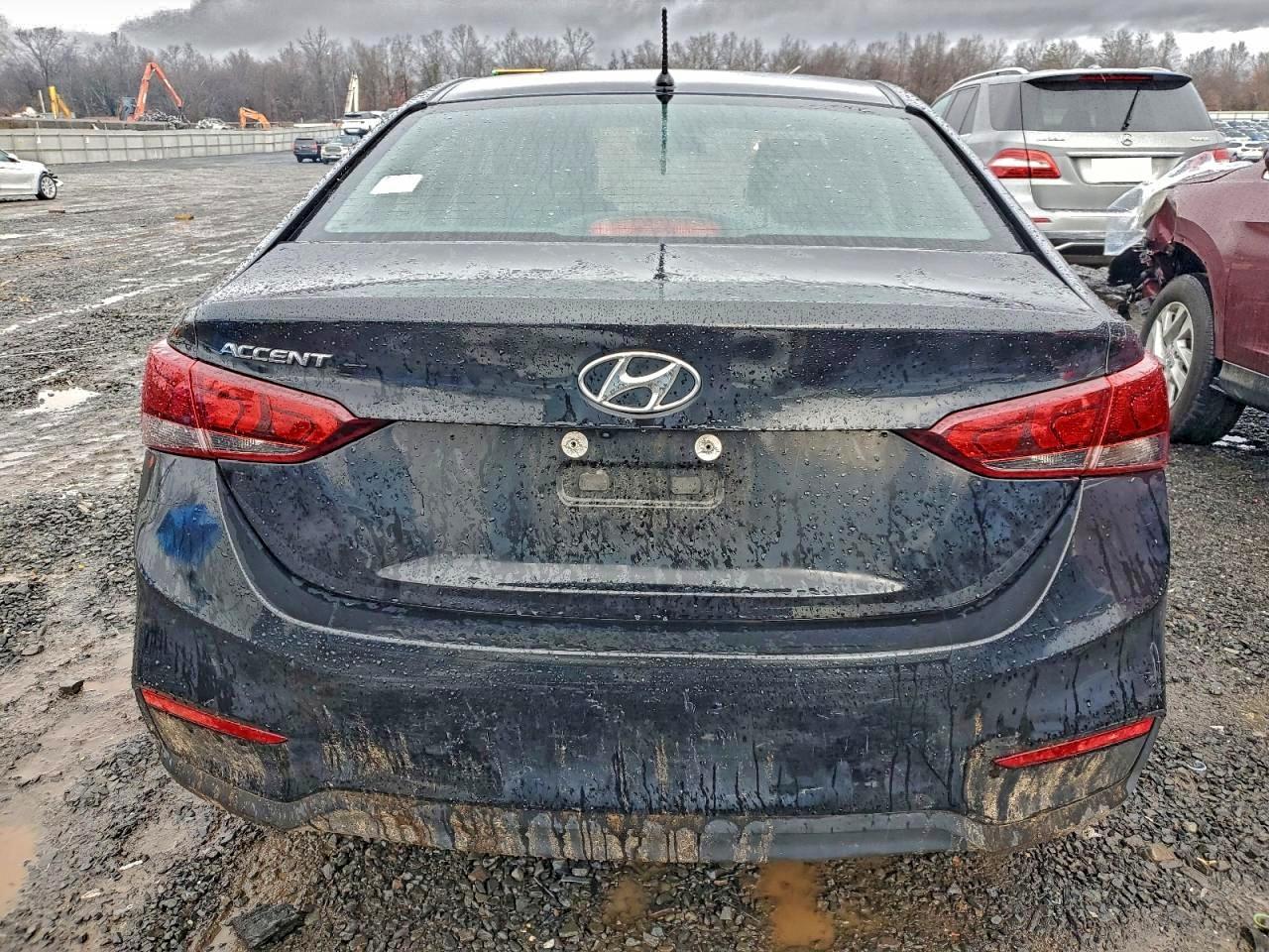 2019 HYUNDAI ACCENT SE photo 6