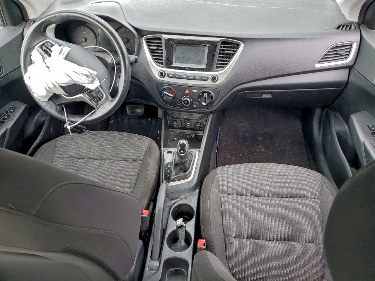 2019 HYUNDAI ACCENT SE photo 8