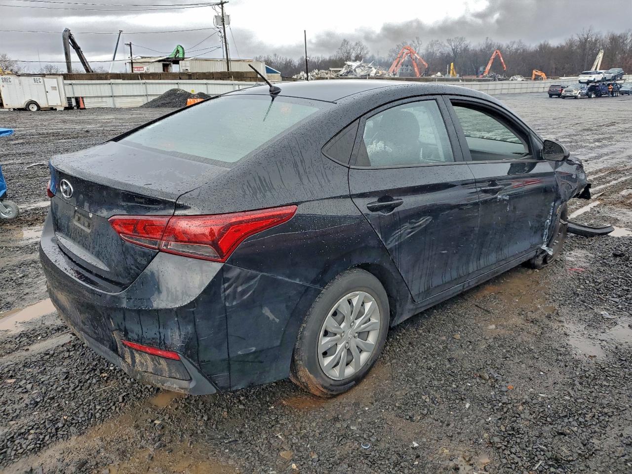 2019 HYUNDAI ACCENT SE photo 3