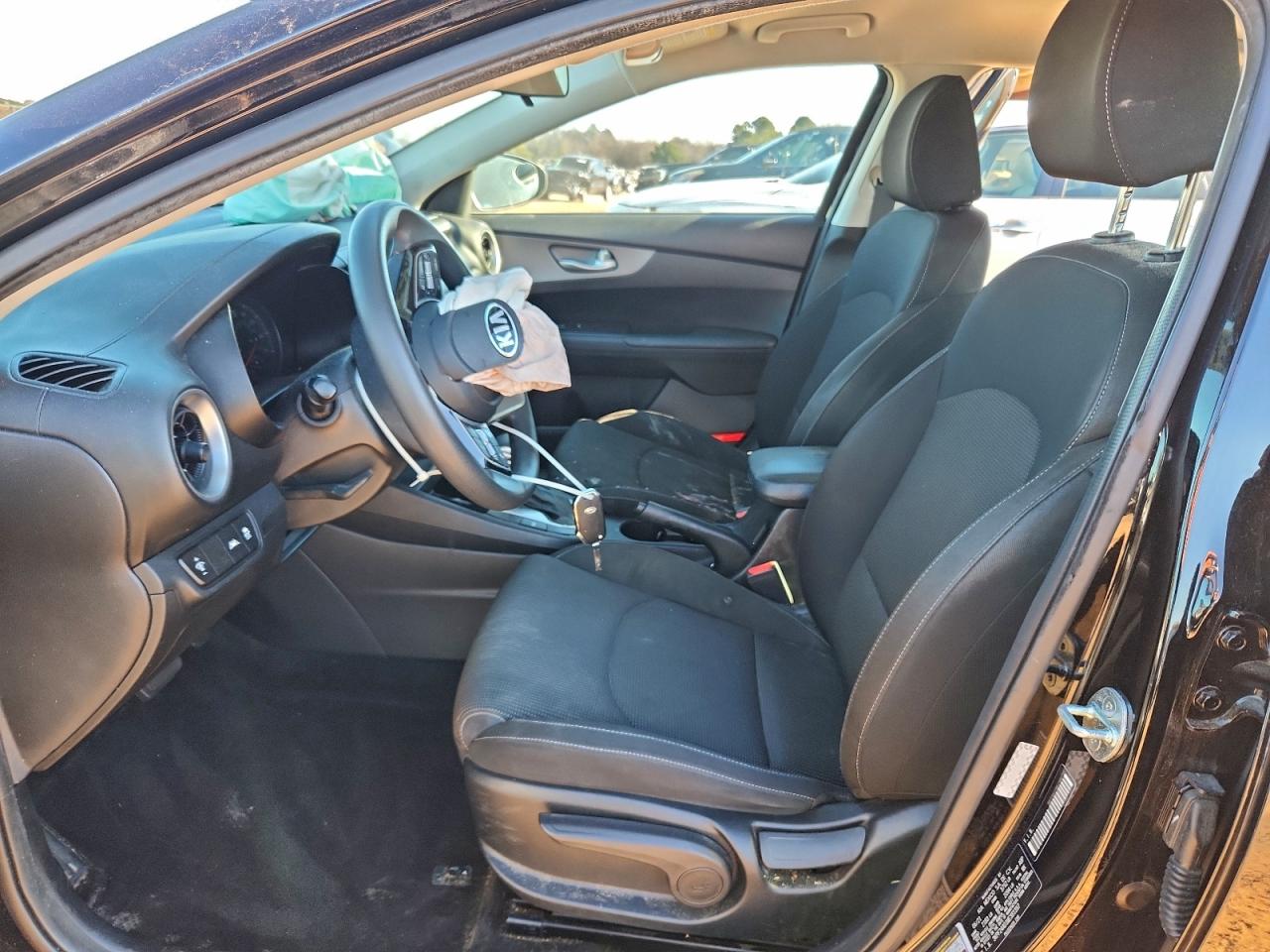 2021 KIA FORTE LXS photo 19