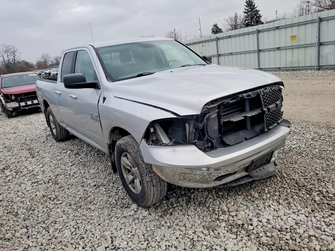 2018 RAM 1500 SLT photo 4