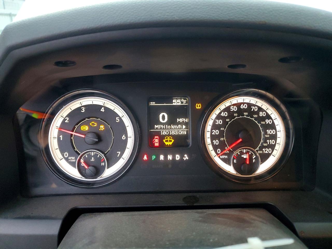 2018 RAM 1500 SLT photo 9