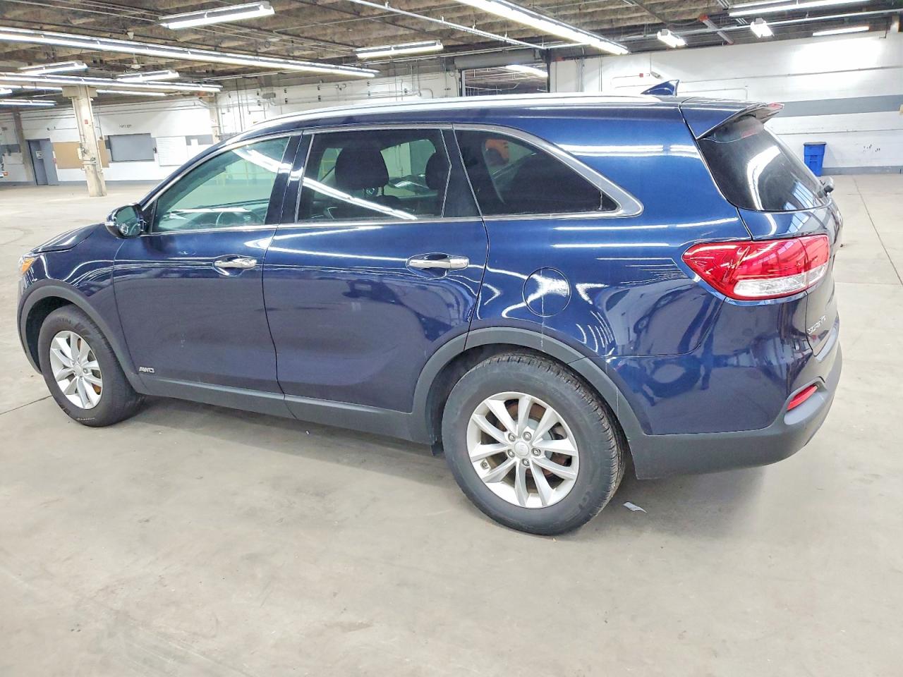 2016 KIA SORENTO LX photo 2