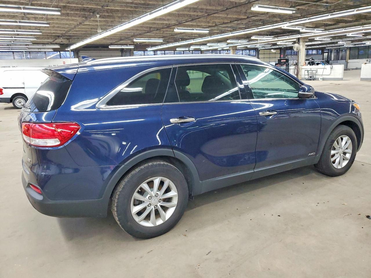 2016 KIA SORENTO LX photo 3
