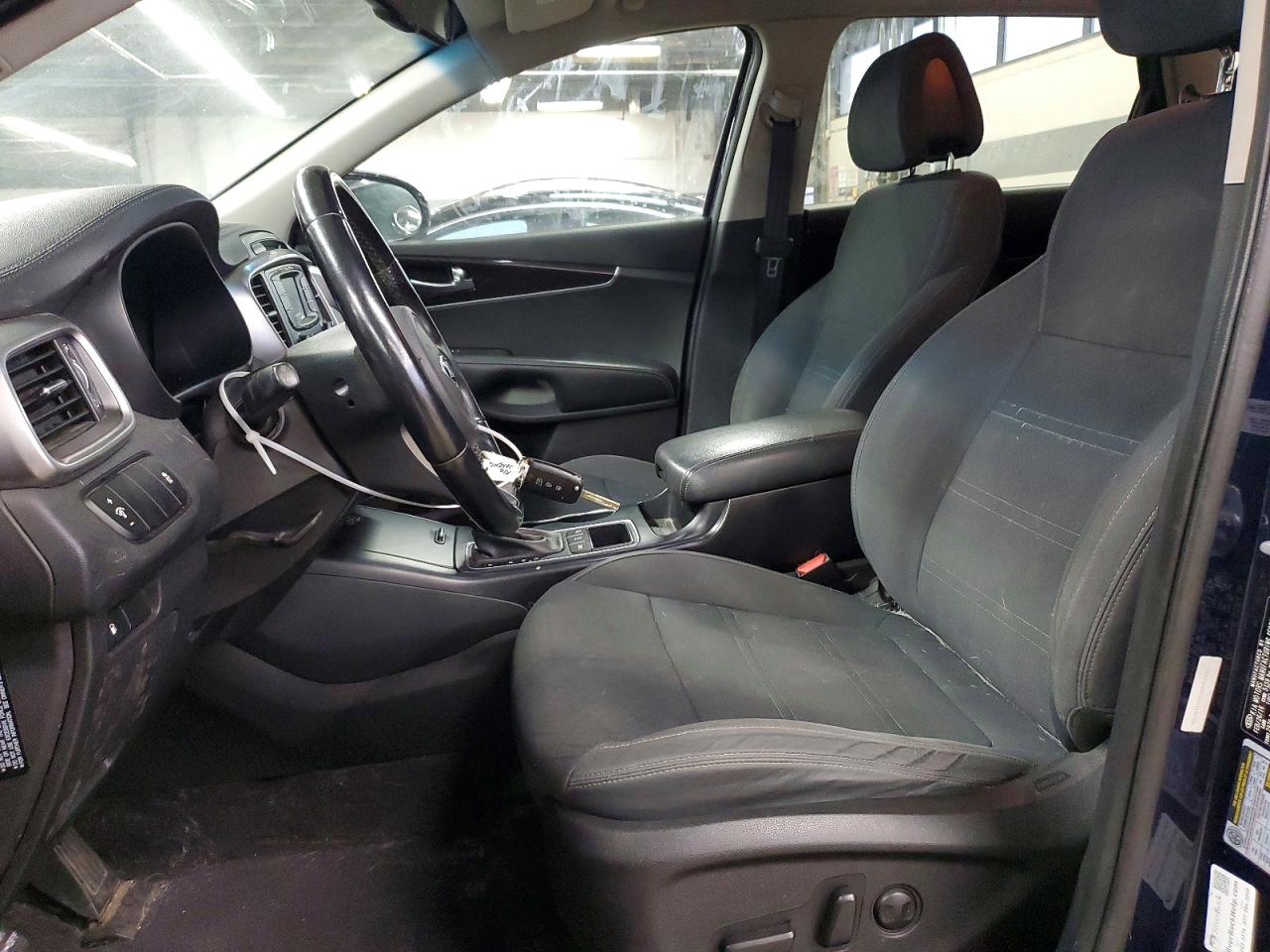 2016 KIA SORENTO LX photo 7