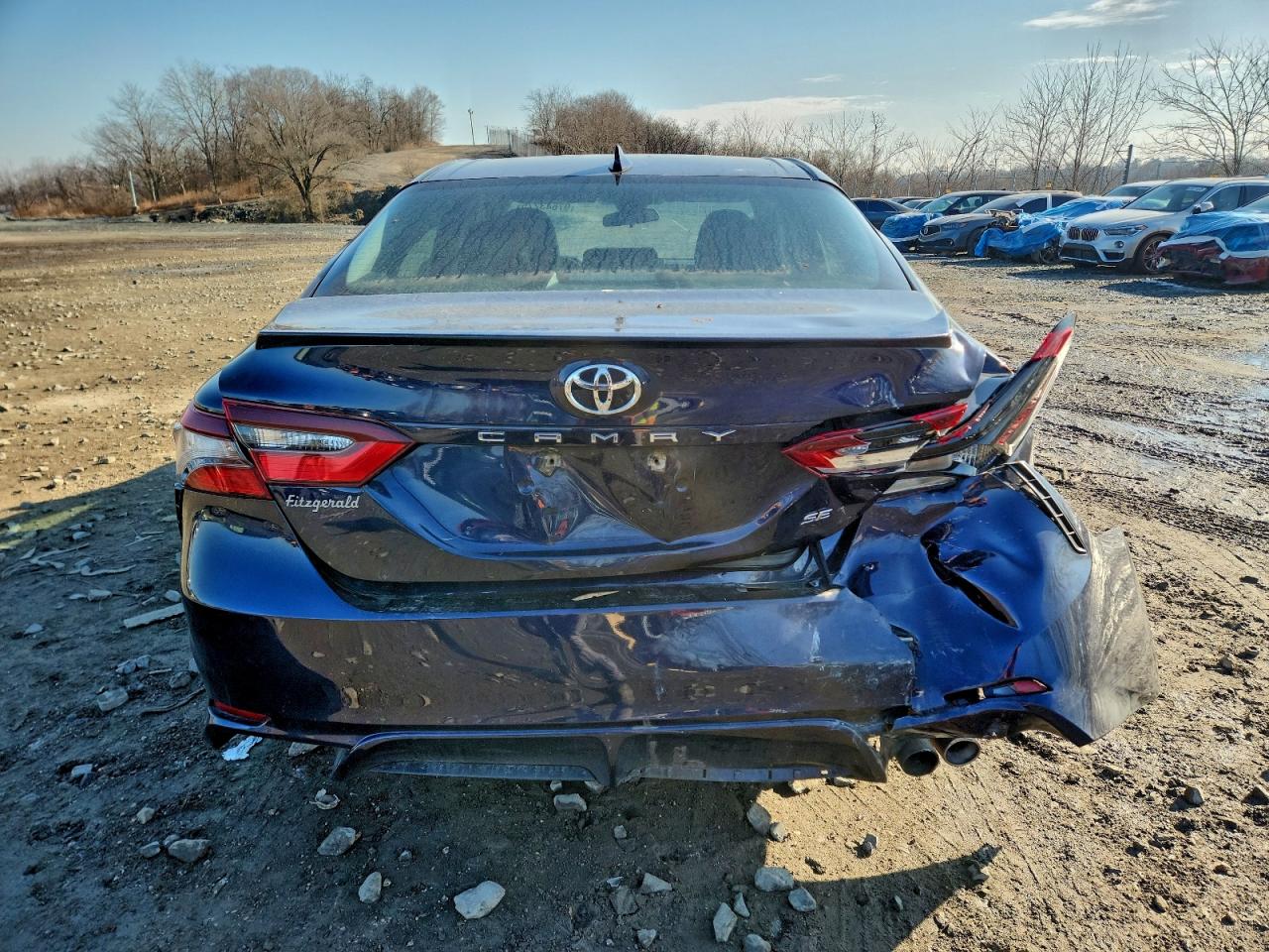 2021 TOYOTA CAMRY SE photo 6