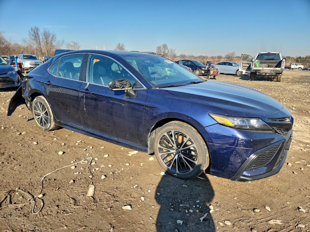 2021 TOYOTA CAMRY SE photo 4