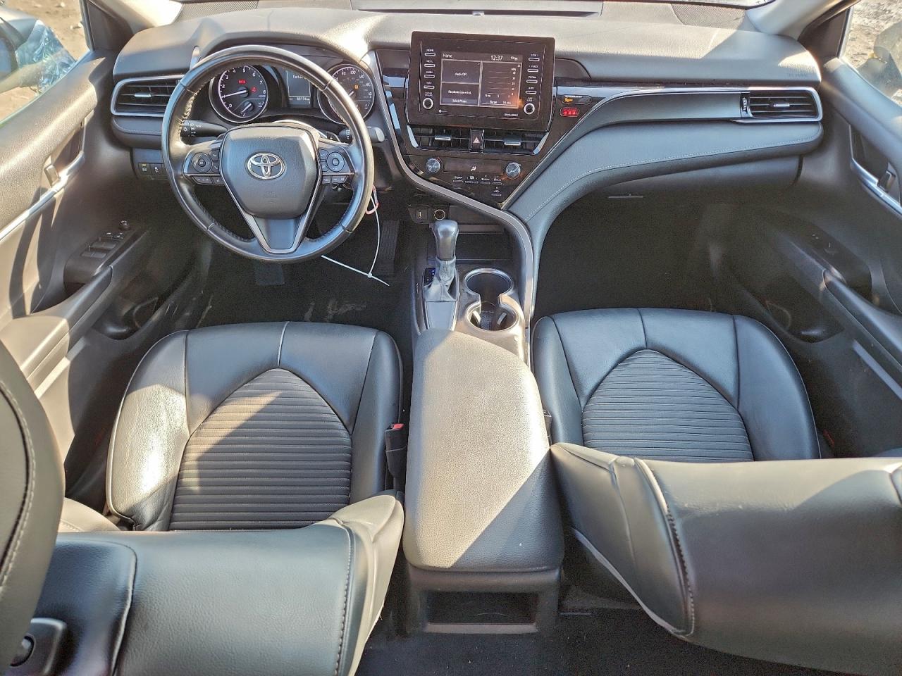 2021 TOYOTA CAMRY SE photo 8