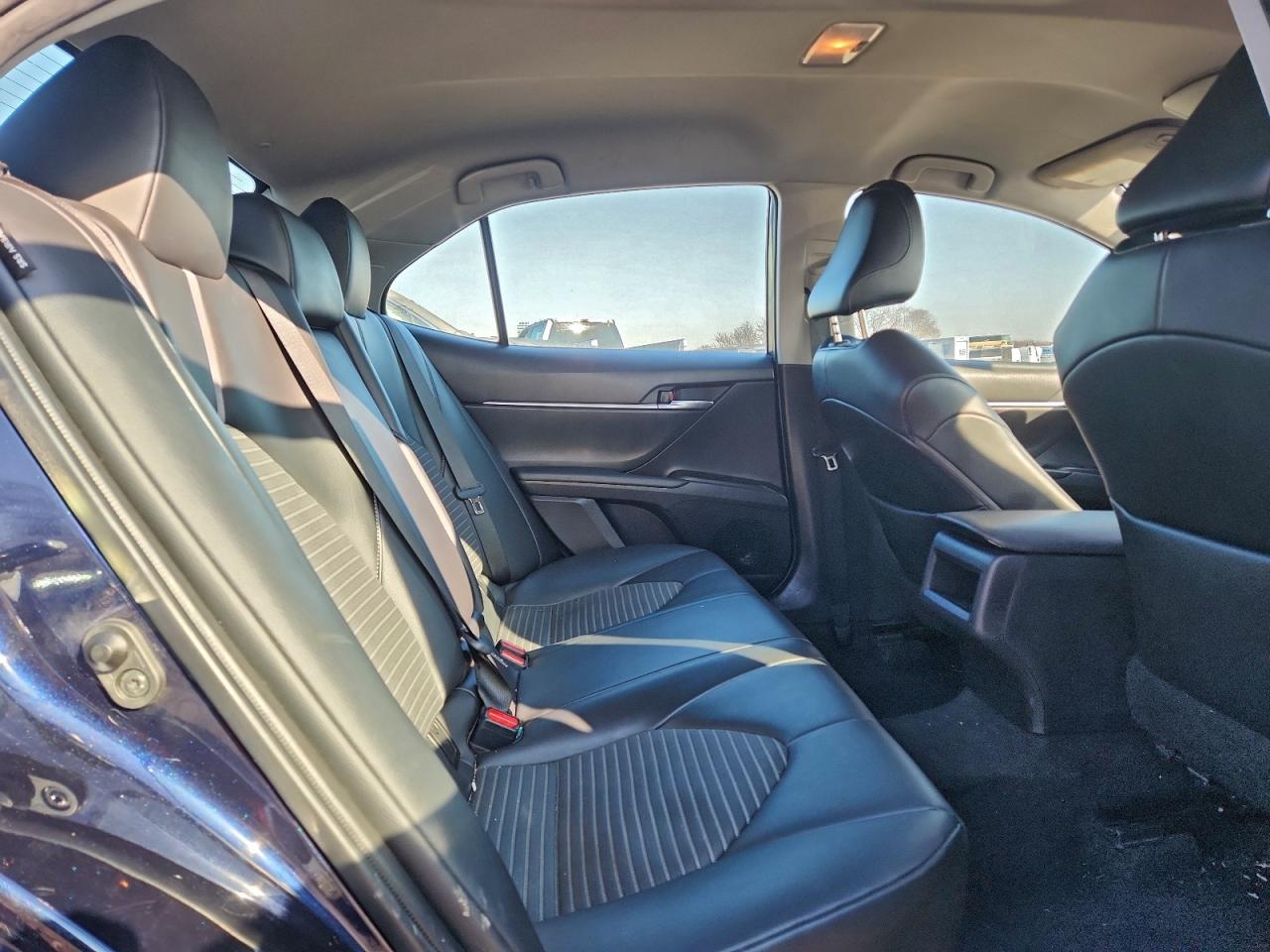 2021 TOYOTA CAMRY SE photo 10