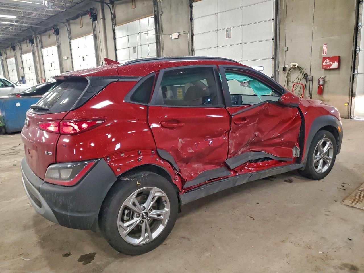 2022 HYUNDAI KONA SEL photo 3