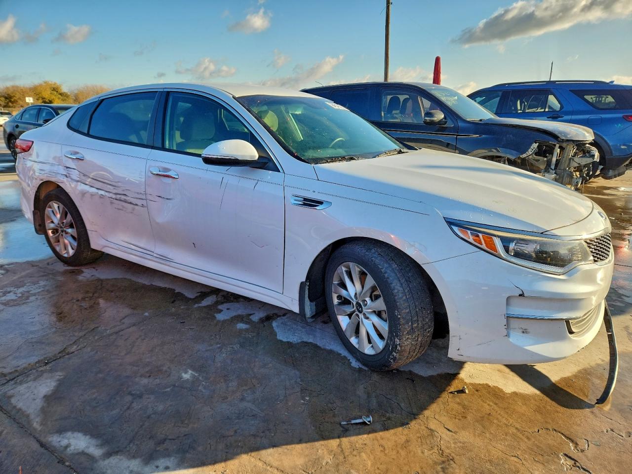 2018 KIA OPTIMA LX photo 4