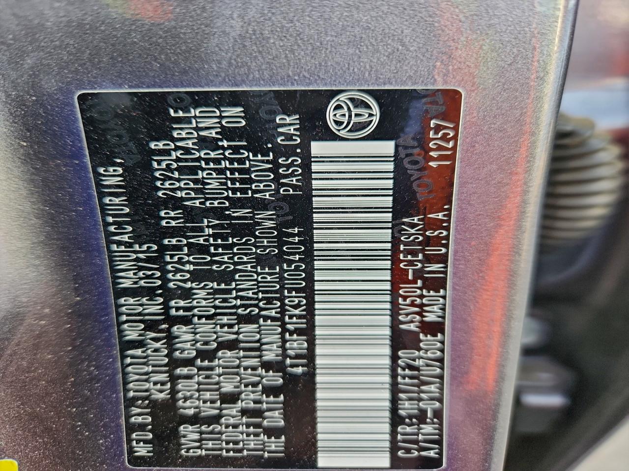 2015 TOYOTA CAMRY LE photo 12