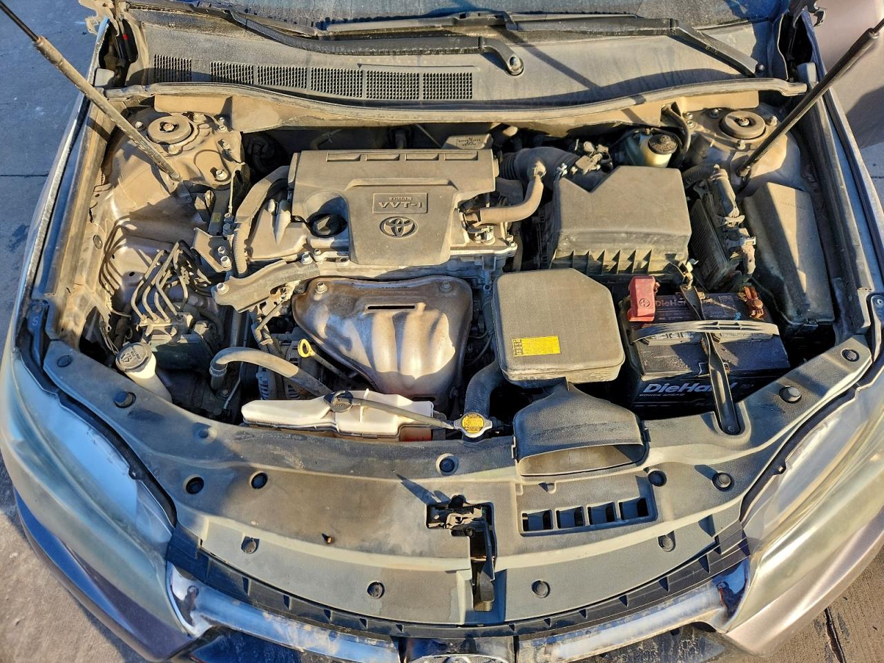 2015 TOYOTA CAMRY LE photo 11