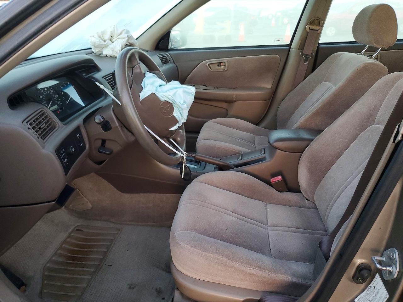 1999 TOYOTA CAMRY CE photo 7