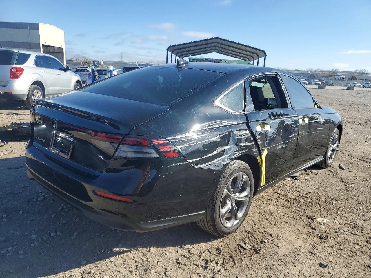 2024 HONDA ACCORD photo 7