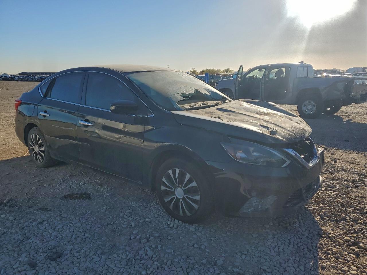 2019 NISSAN SENTRA S photo 4