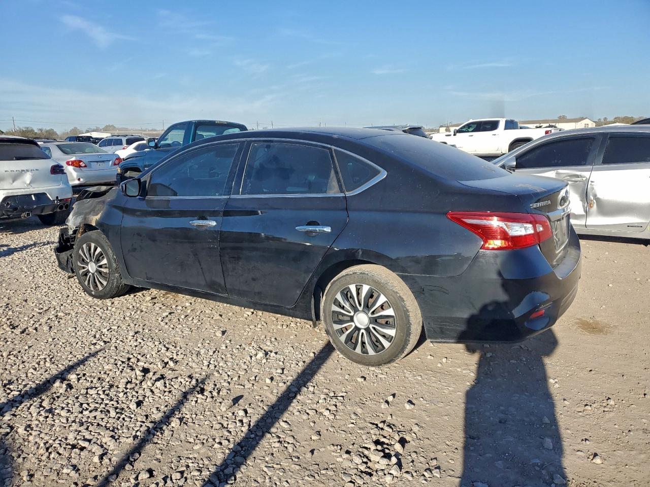 2019 NISSAN SENTRA S photo 2