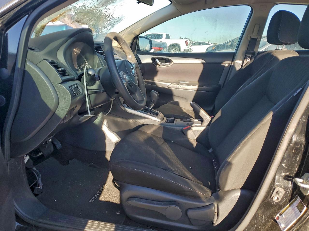2019 NISSAN SENTRA S photo 7