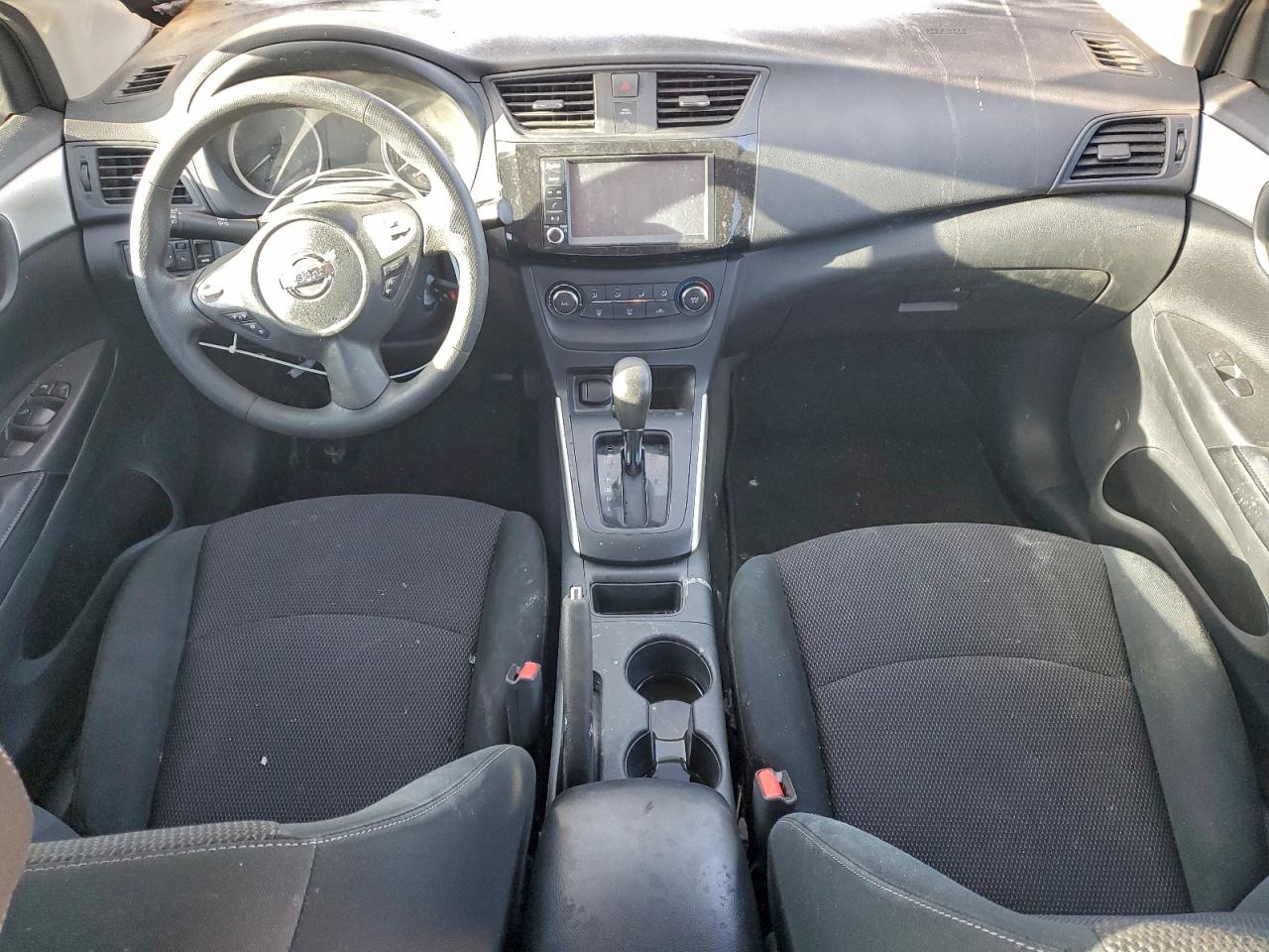 2019 NISSAN SENTRA S photo 8