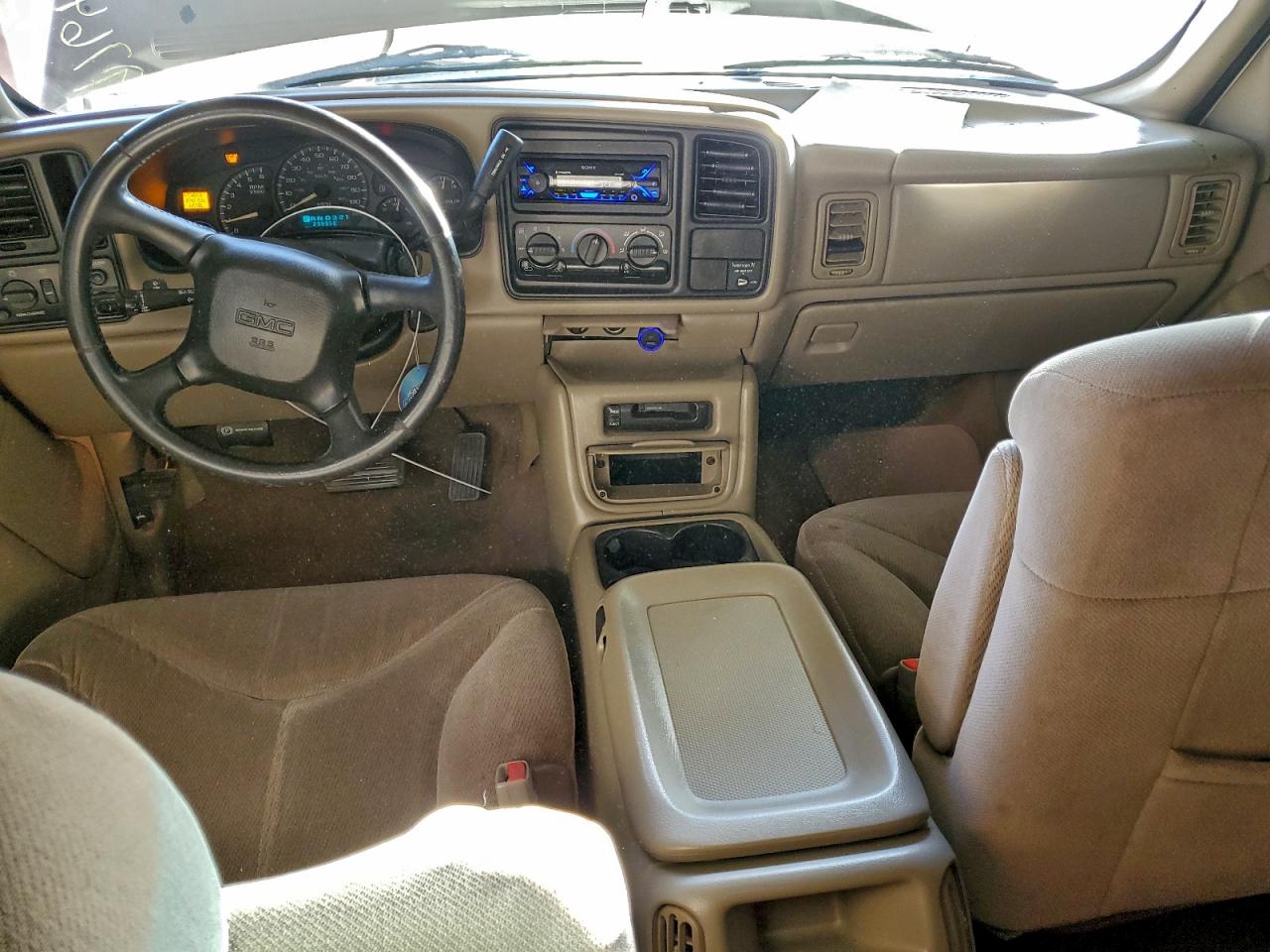 2002 GMC NEW SIERRA C1500 photo 8