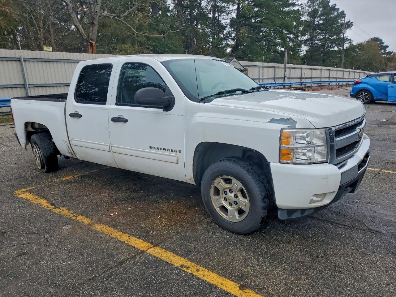 2009 CHEVROLET SILVERADO C1500 LT photo 4