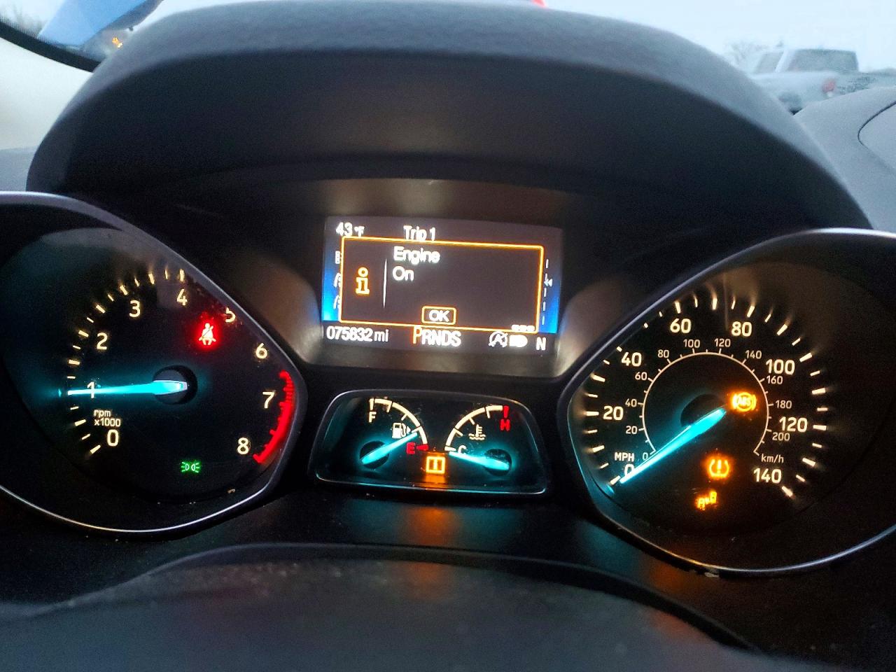 2017 FORD ESCAPE TITANIUM photo 9