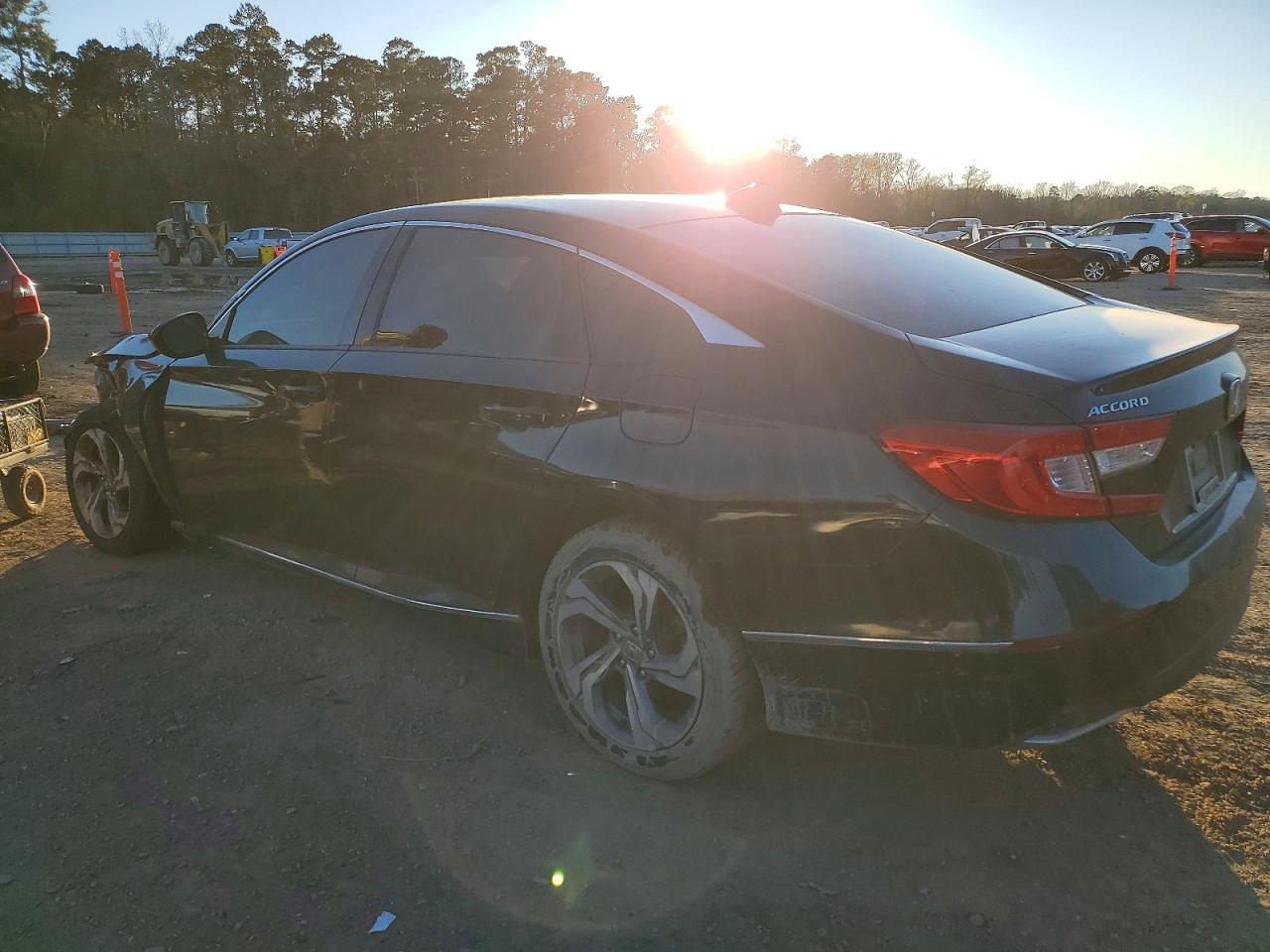 2020 HONDA ACCORD EX photo 2