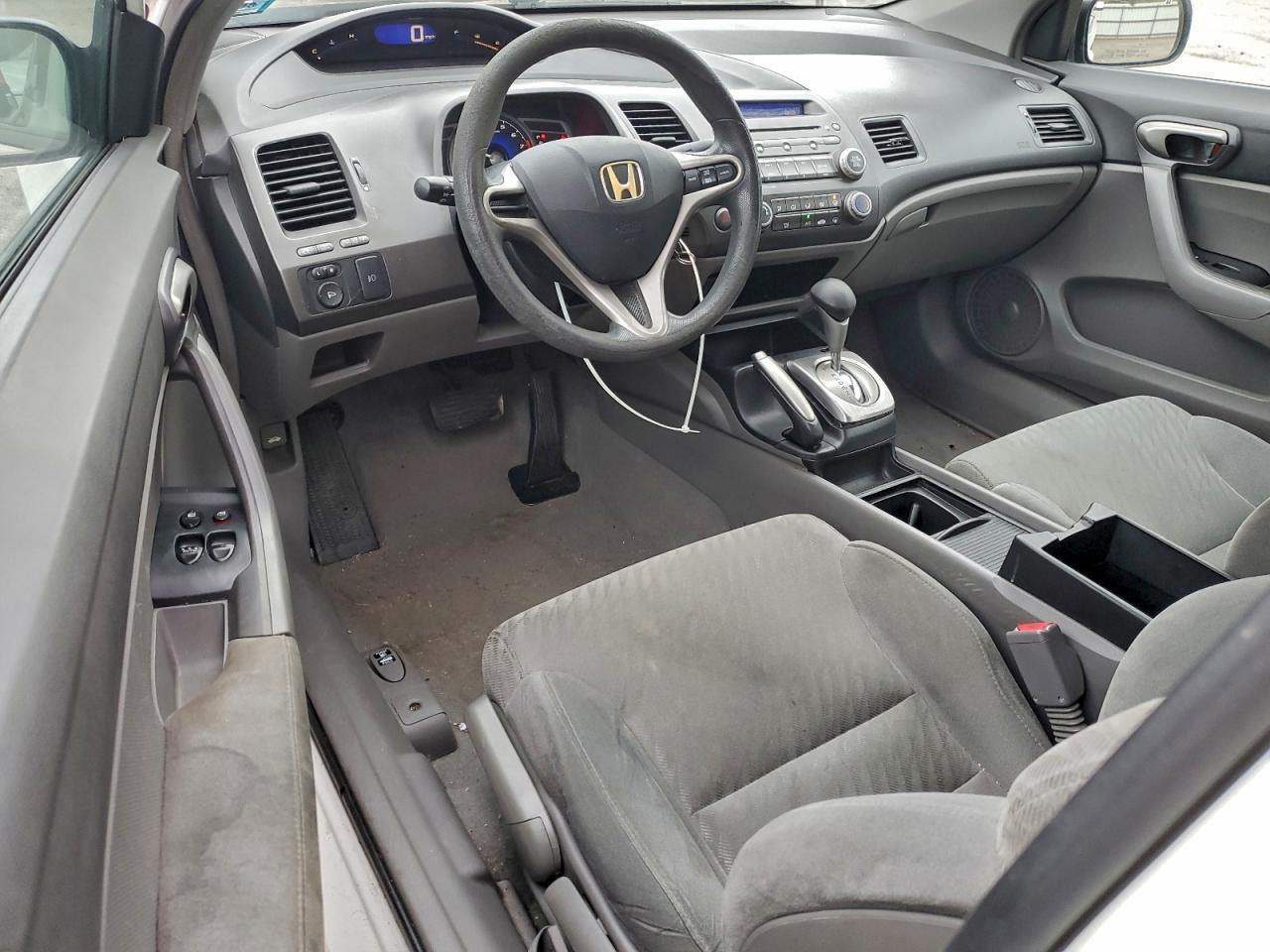 2010 HONDA CIVIC LX photo 8
