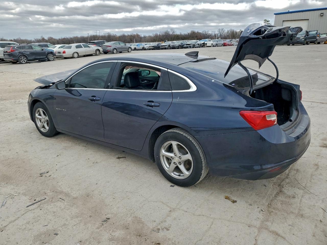 2017 CHEVROLET MALIBU LS photo 2