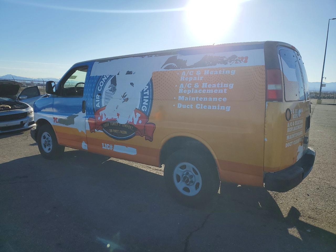 2007 GMC SAVANA G1500 photo 2