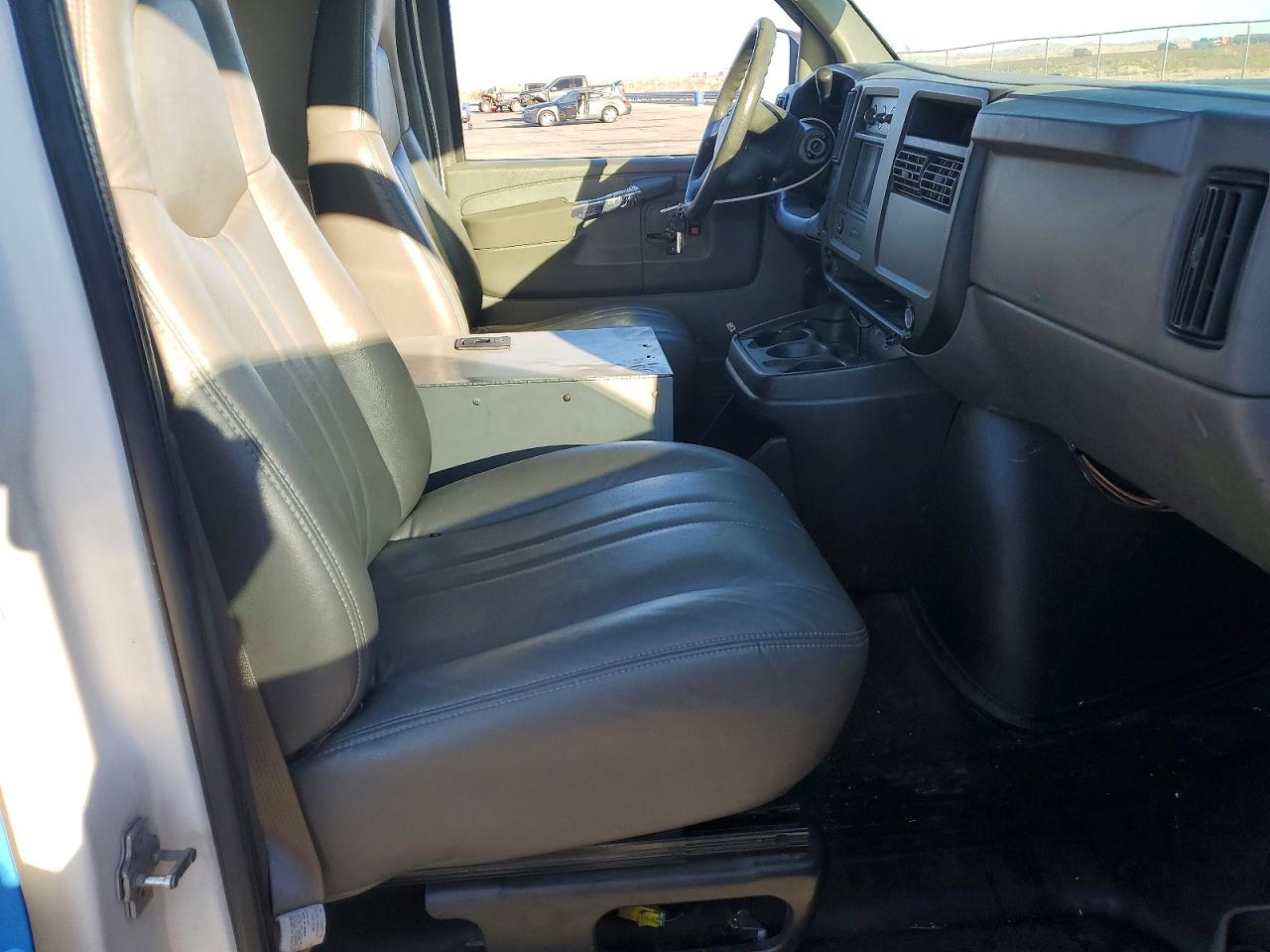 2007 GMC SAVANA G1500 photo 11