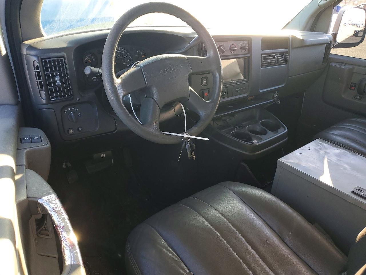 2007 GMC SAVANA G1500 photo 8