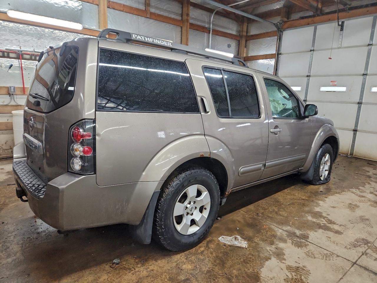 2006 NISSAN PATHFINDER LE photo 3