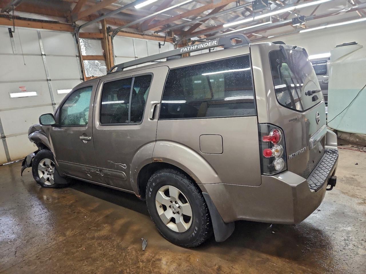 2006 NISSAN PATHFINDER LE photo 2