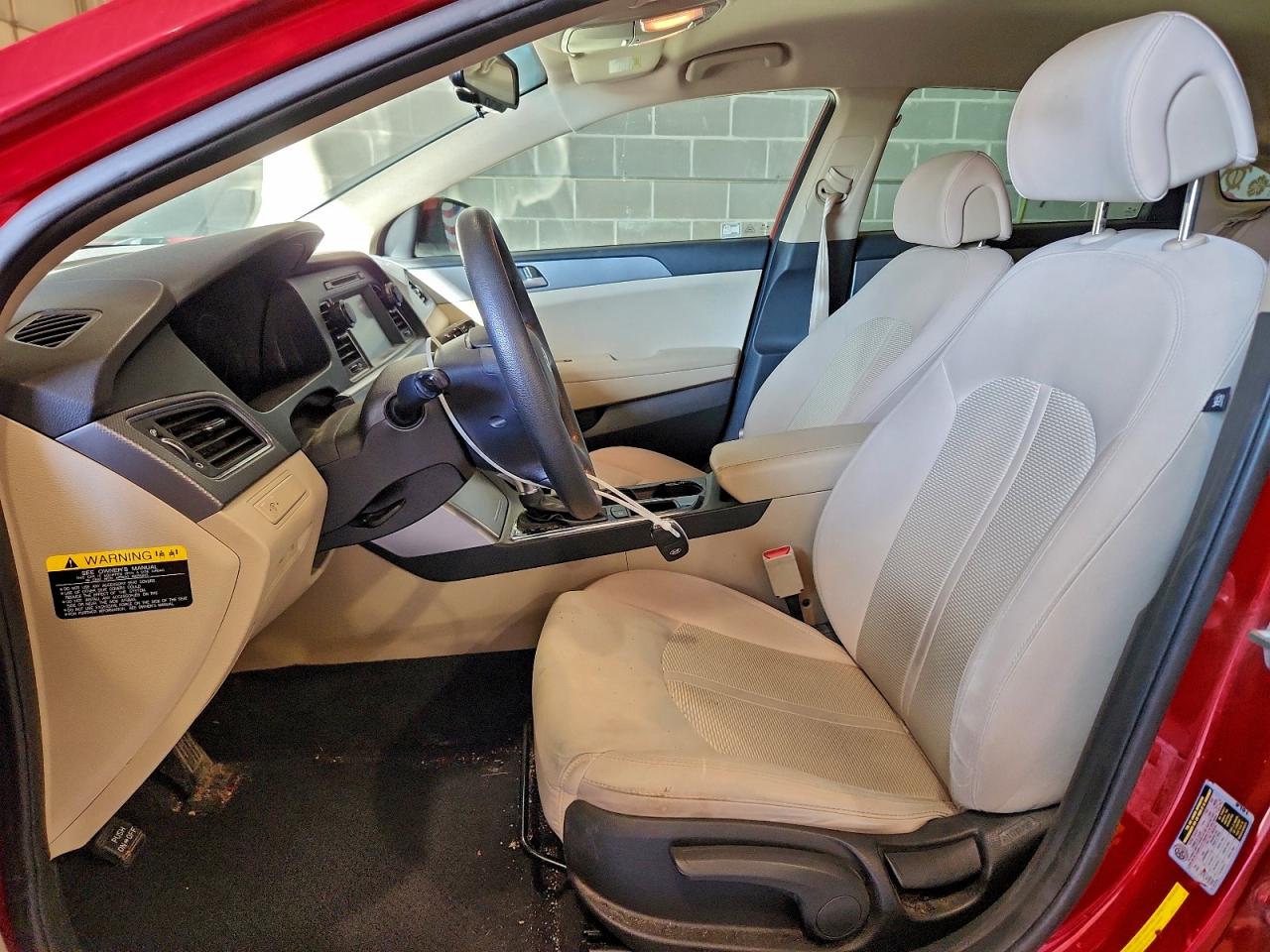 2017 HYUNDAI SONATA SE photo 7