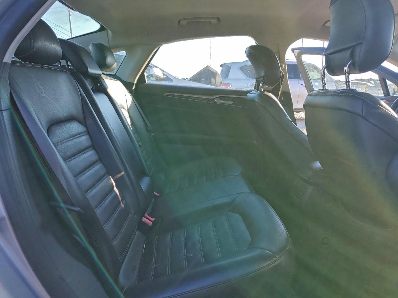 2014 FORD FUSION SE photo 28