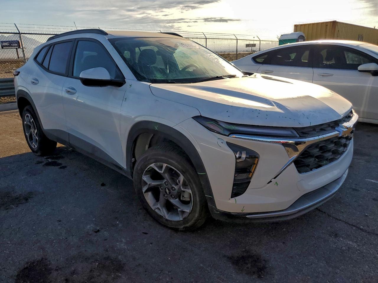 2025 CHEVROLET TRAX 1LT photo 4