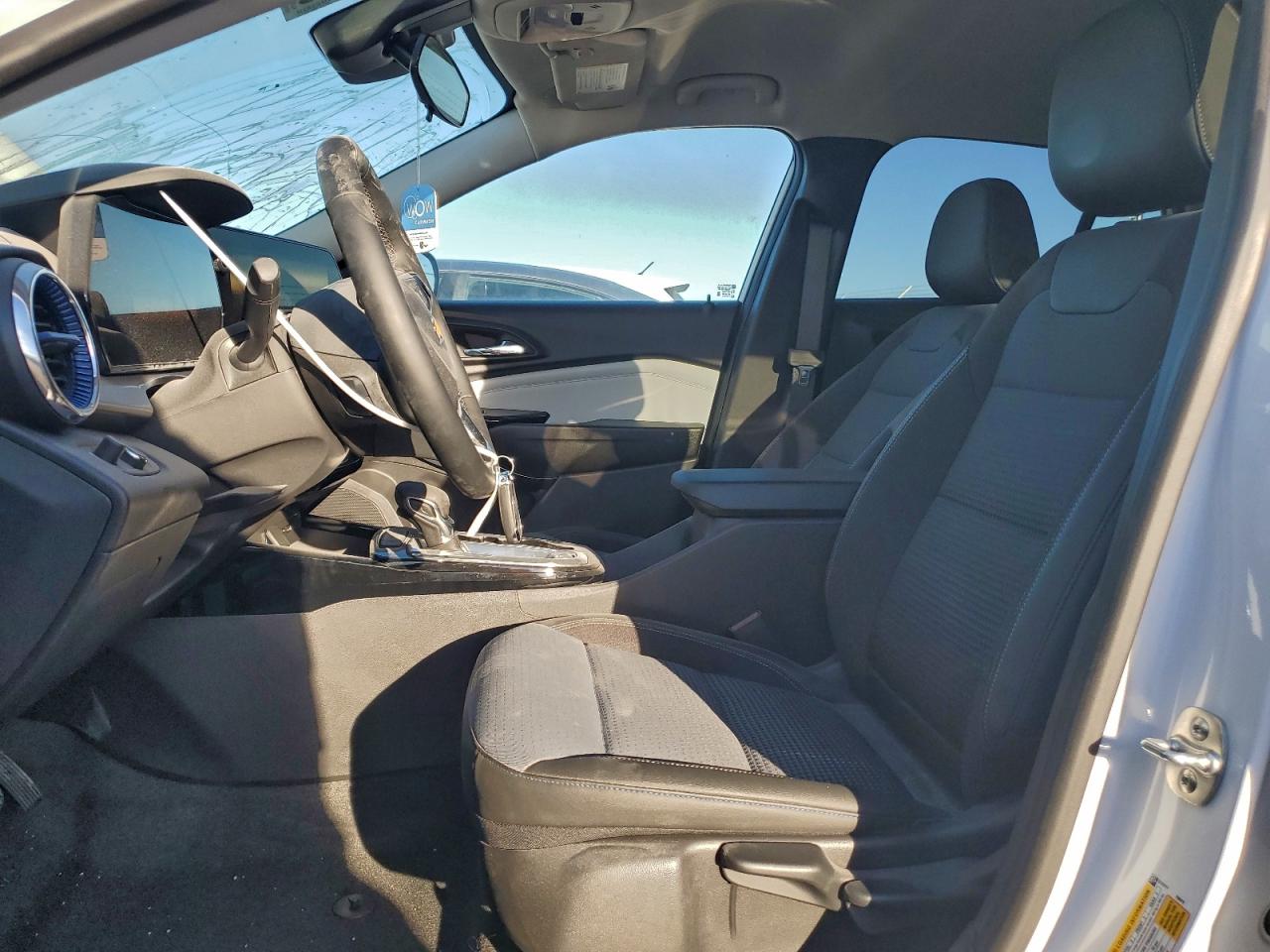 2025 CHEVROLET TRAX 1LT photo 7