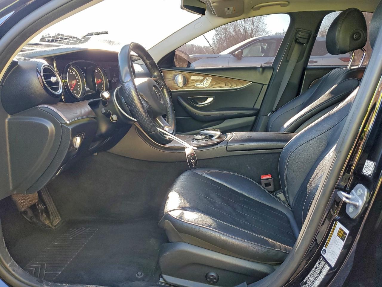 2018 MERCEDES-BENZ E 300 4MATIC photo 7