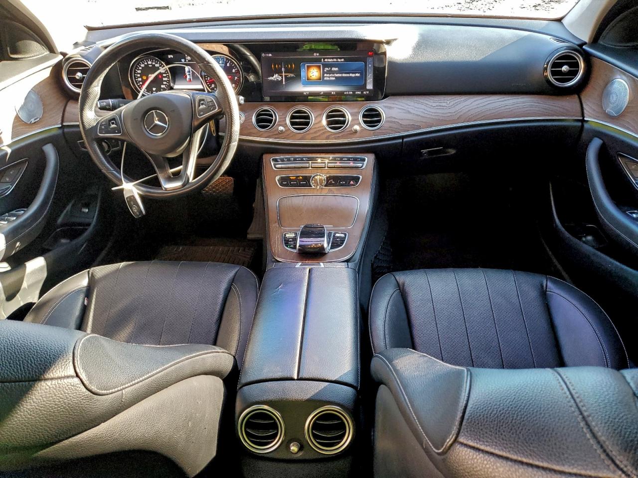 2018 MERCEDES-BENZ E 300 4MATIC photo 8