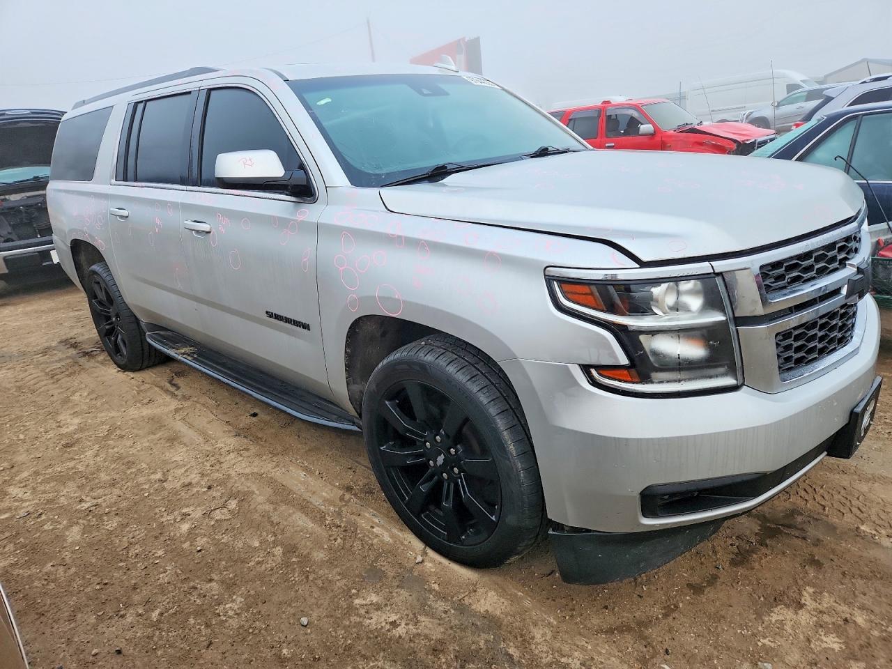 2018 CHEVROLET SUBURBAN K1500 LT photo 4