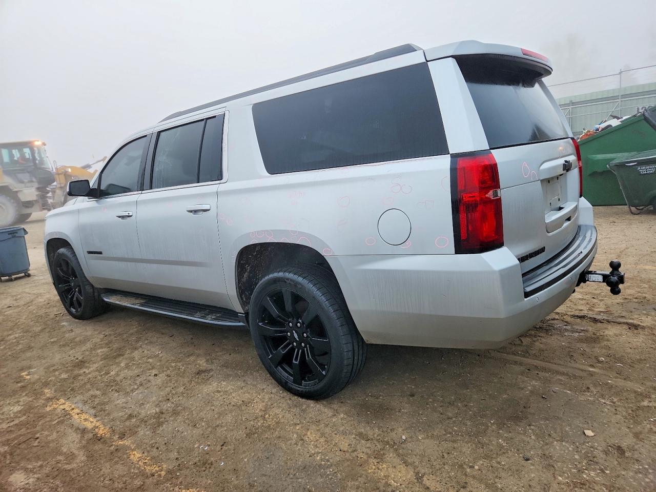 2018 CHEVROLET SUBURBAN K1500 LT photo 2