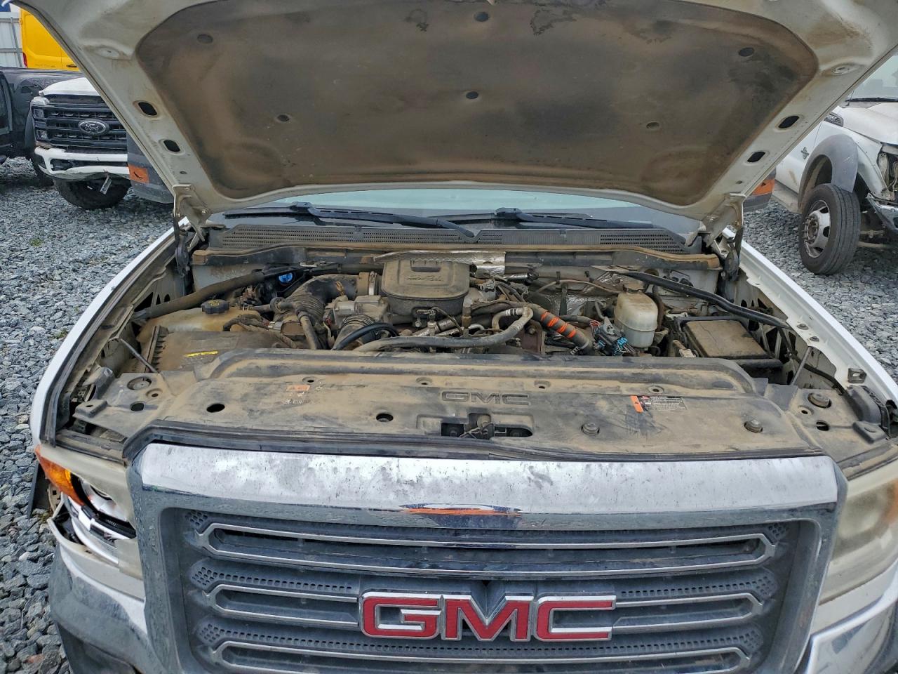 2015 GMC SIERRA TRUCK CAB AND CHASSIS photo 11
